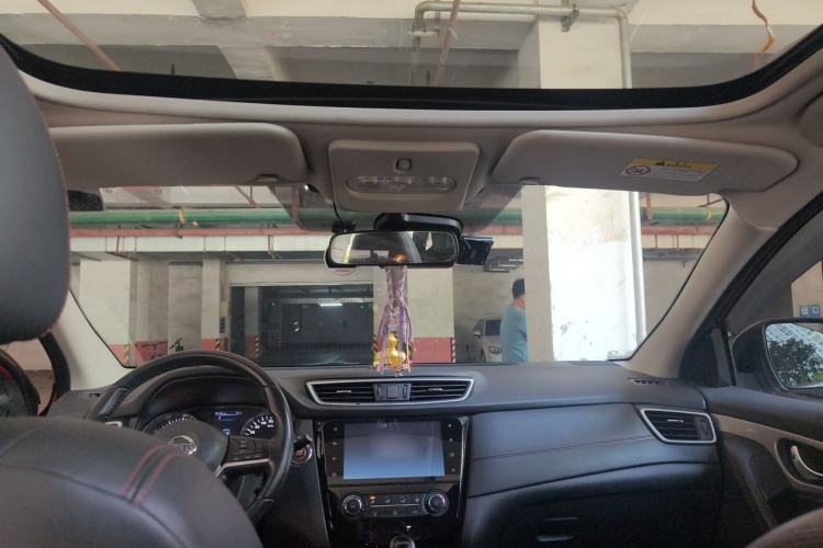Used Nissan Qashqai 2019 2.0L CVT Luxury Edition Headliner