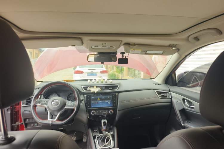 Used Nissan Qashqai 2019 2.0L CVT Luxury Edition Headliner