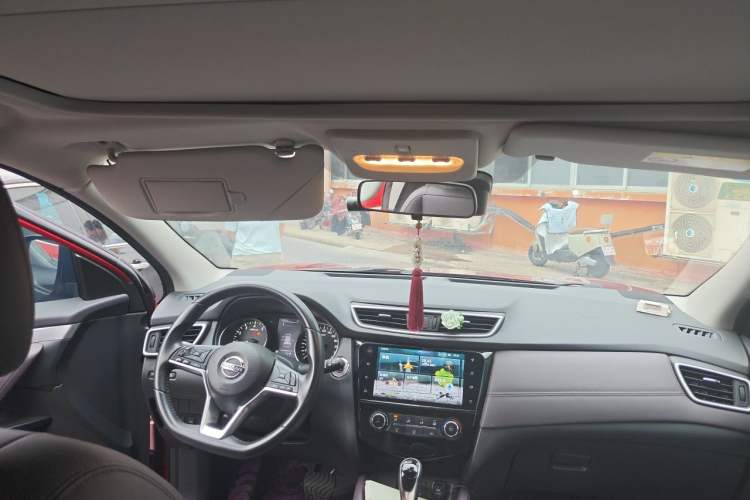 Used Nissan Qashqai 2019 2.0L CVT Luxury Edition Headliner
