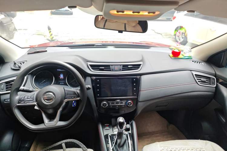 Used Nissan Qashqai 2019 2.0L CVT Smart Enjoyment Version Headliner