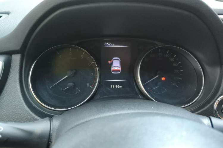 Used Nissan Qashqai 2019 2.0L CVT Luxury Edition Instrument Cluster