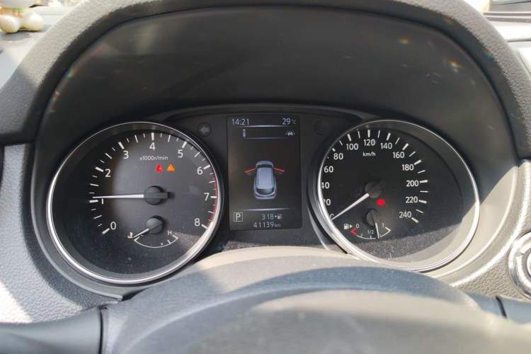 Used Nissan Qashqai 2019 2.0L CVT Luxury Edition Instrument Cluster