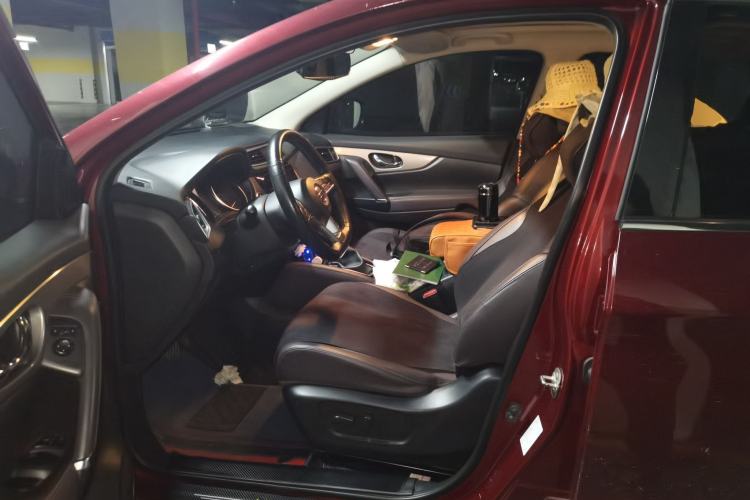 Used Nissan Qashqai 2019 2.0L CVT Luxury Edition Left Front Seat