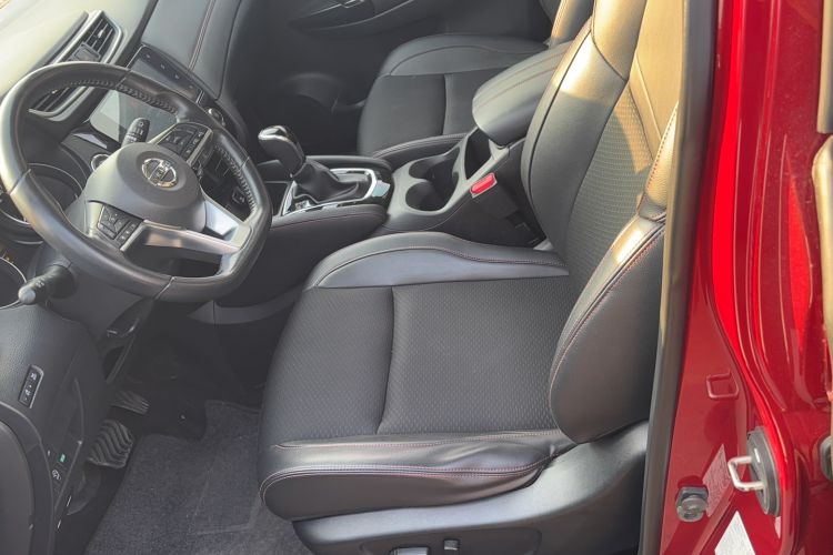 Used Nissan Qashqai 2019 2.0L CVT Luxury Edition Left Front Seat
