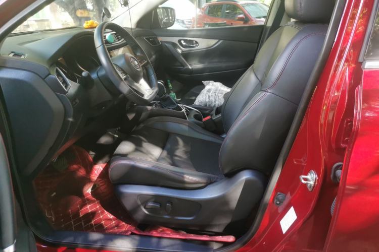 Used Nissan Qashqai 2019 2.0L CVT Luxury Edition Left Front Seat