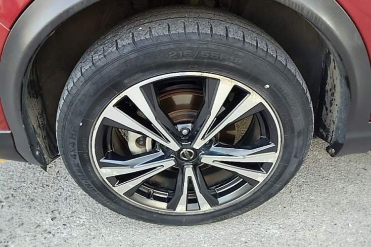 Used Nissan Qashqai 2019 2.0L CVT Luxury Edition Left Front Wheel Hub