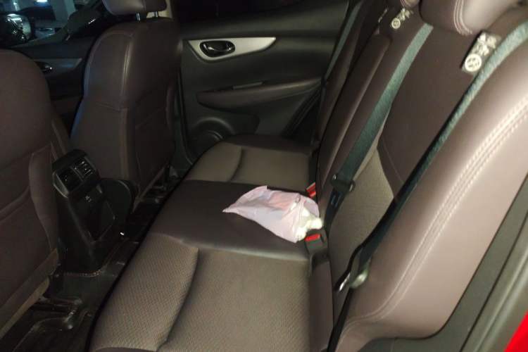 Used Nissan Qashqai 2019 2.0L CVT Luxury Edition Left Rear Seat