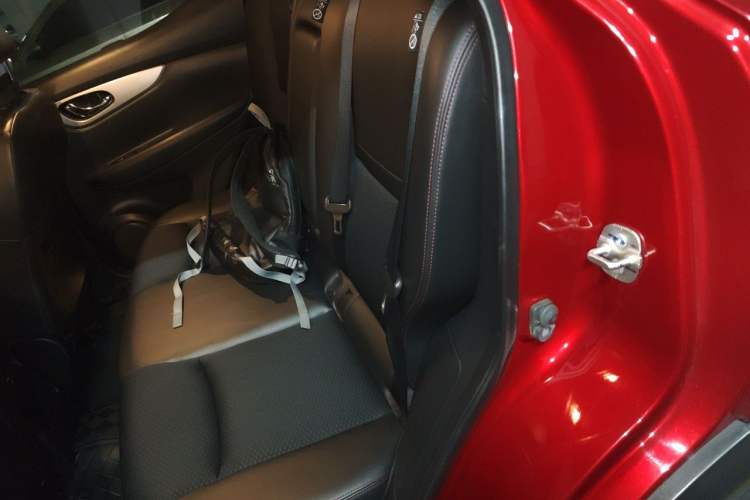 Used Nissan Qashqai 2019 2.0L CVT Luxury Edition Left Rear Seat