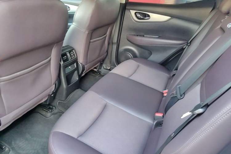 Used Nissan Qashqai 2019 2.0L CVT Luxury Edition Left Rear Seat