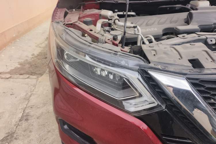 Used Nissan Qashqai 2019 2.0L CVT Luxury Edition Right Front Headlight