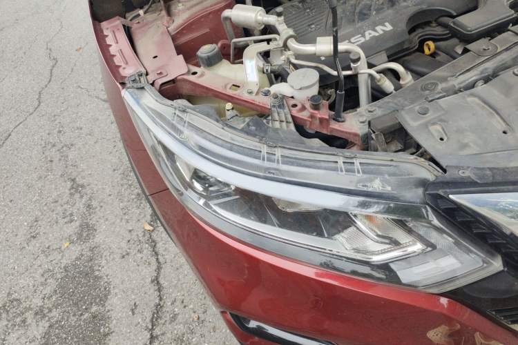 Used Nissan Qashqai 2019 2.0L CVT Smart Enjoyment Version Right Front Headlight
