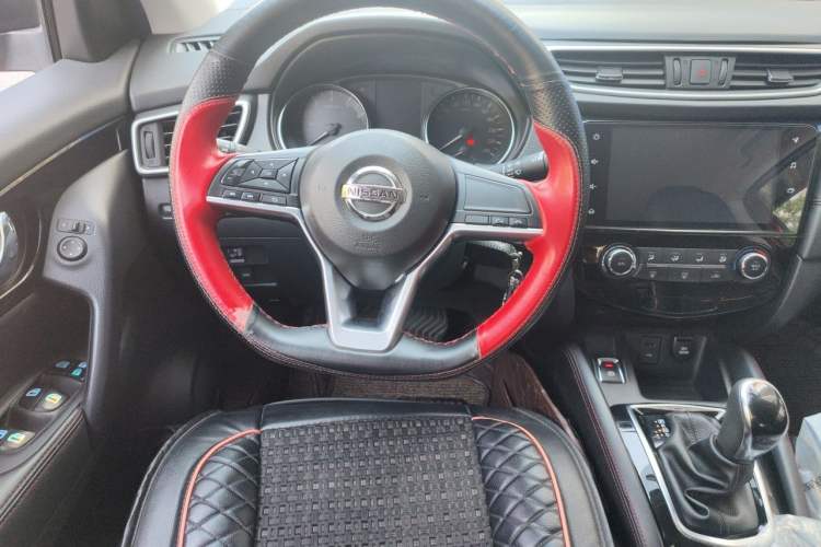 Used Nissan Qashqai 2019 2.0L CVT Smart Enjoyment Version Steering Wheel