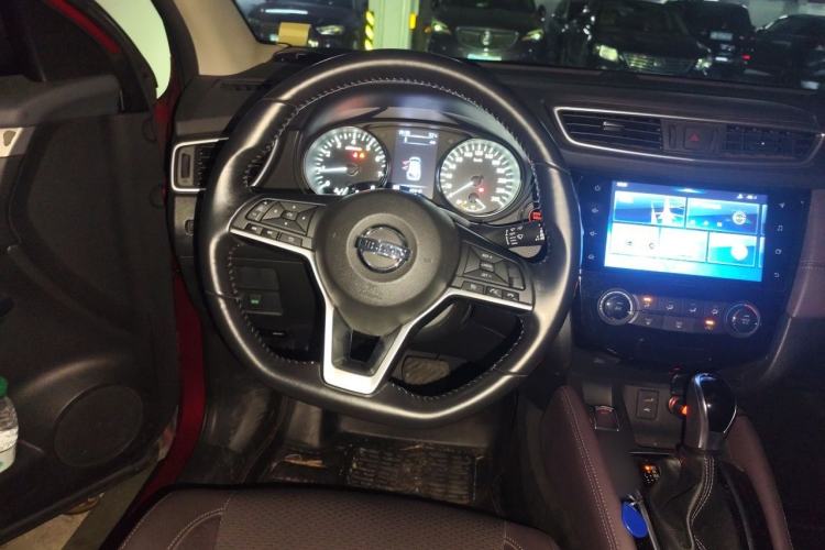 Used Nissan Qashqai 2019 2.0L CVT Luxury Edition Steering Wheel