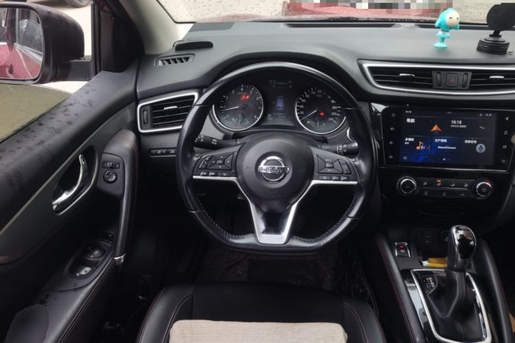 Used Nissan Qashqai 2019 2.0L CVT Luxury Edition Steering Wheel