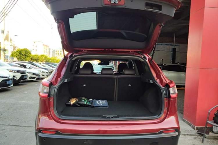 Used Nissan Qashqai 2019 2.0L CVT Luxury Edition Trunk