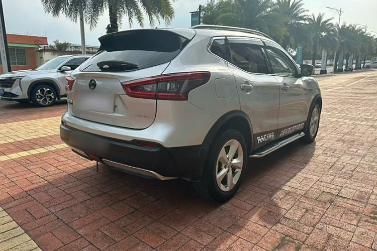 Used Nissan Qashqai 2019 2.0L CVT Smart Enjoyment Version Exterior 2