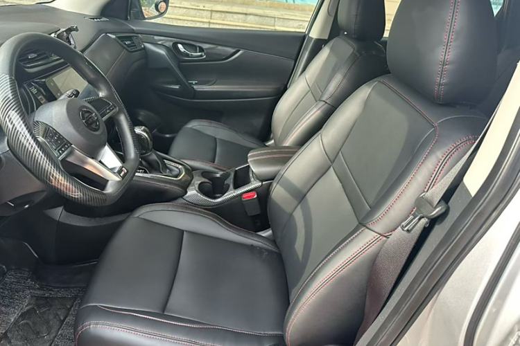 Used Nissan Qashqai 2019 2.0L CVT Smart Enjoyment Version Interior 3