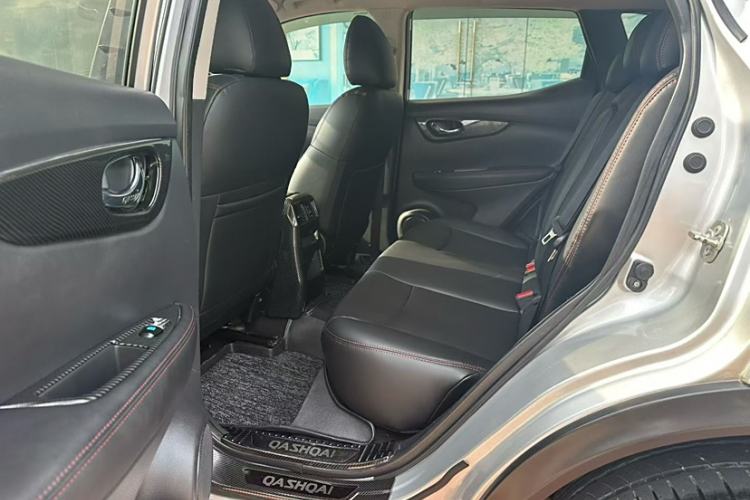 Used Nissan Qashqai 2019 2.0L CVT Smart Enjoyment Version Interior 4