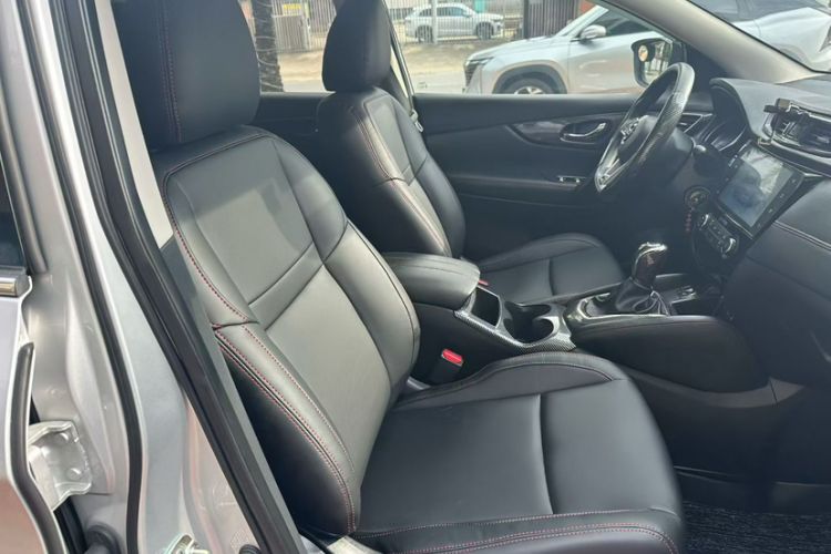 Used Nissan Qashqai 2019 2.0L CVT Smart Enjoyment Version Interior 5