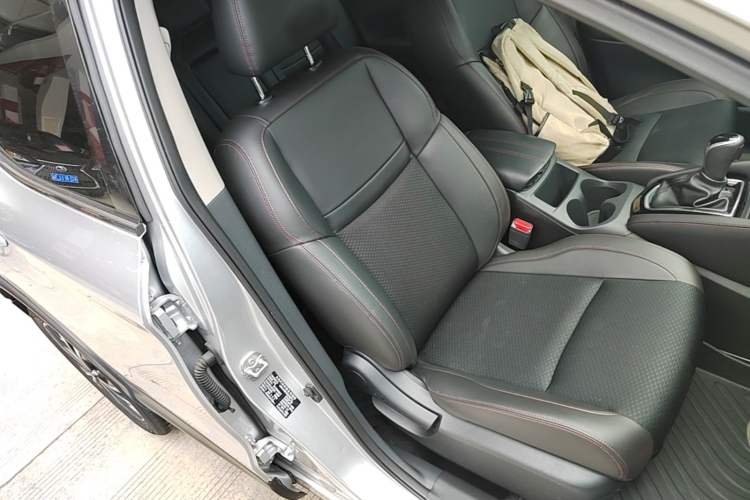 Used Nissan Qashqai 2019 2.0L CVT Luxury Edition Right Front Seat