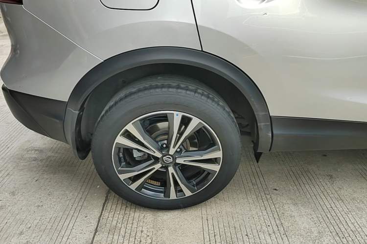 Used Nissan Qashqai 2019 2.0L CVT Luxury Edition Right Rear Wheel Hub