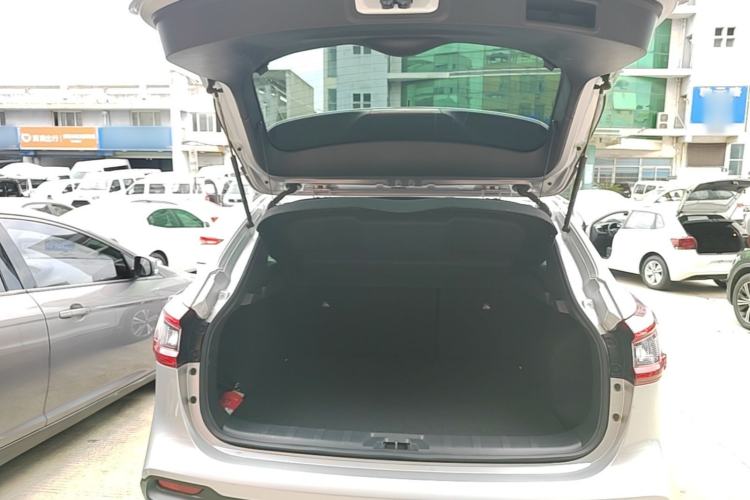 Used Nissan Qashqai 2019 2.0L CVT Luxury Edition Trunk