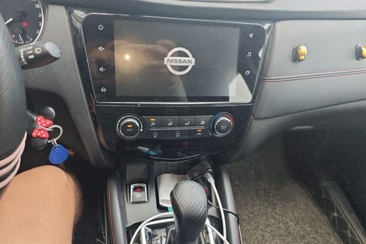 Used Nissan Qashqai 2019 2.0L CVT Smart Enjoyment Version Audio And AC Panel