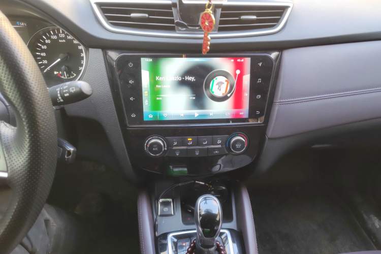 Used Nissan Qashqai 2019 2.0L CVT Smart Enjoyment Version Audio And AC Panel