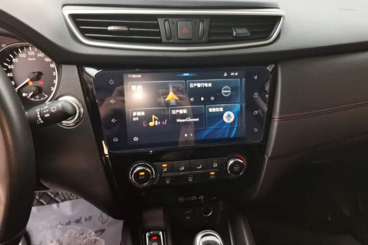 Used Nissan Qashqai 2019 2.0L CVT Luxury Edition Audio And AC Panel