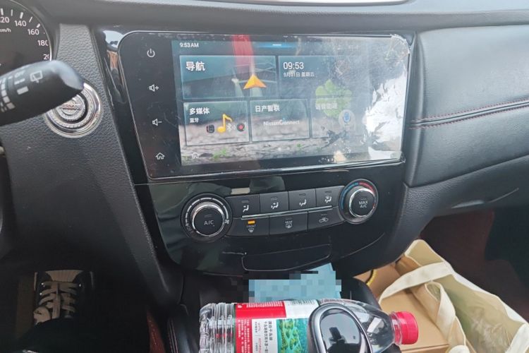 Used Nissan Qashqai 2019 2.0L CVT Luxury Edition Audio And AC Panel