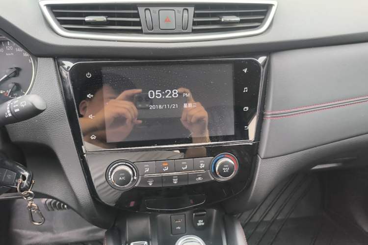 Used Nissan Qashqai 2019 2.0L CVT Smart Enjoyment Version Audio And AC Panel