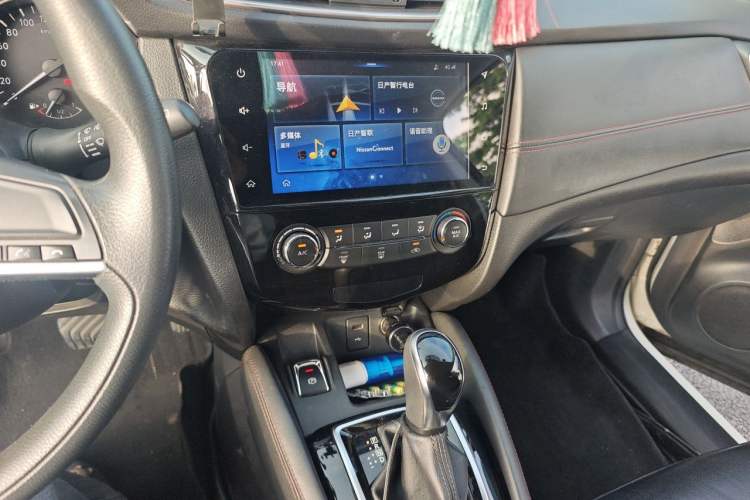 Used Nissan Qashqai 2019 2.0L CVT Smart Enjoyment Version Audio And AC Panel