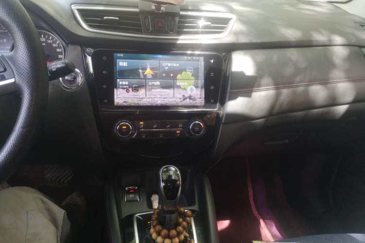 Used Nissan Qashqai 2019 2.0L CVT Luxury Edition Audio And AC Panel
