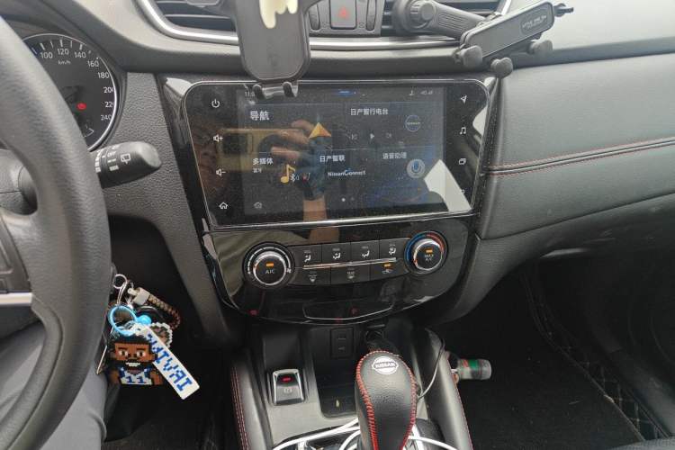 Used Nissan Qashqai 2019 2.0L CVT Smart Enjoyment Version Audio And AC Panel