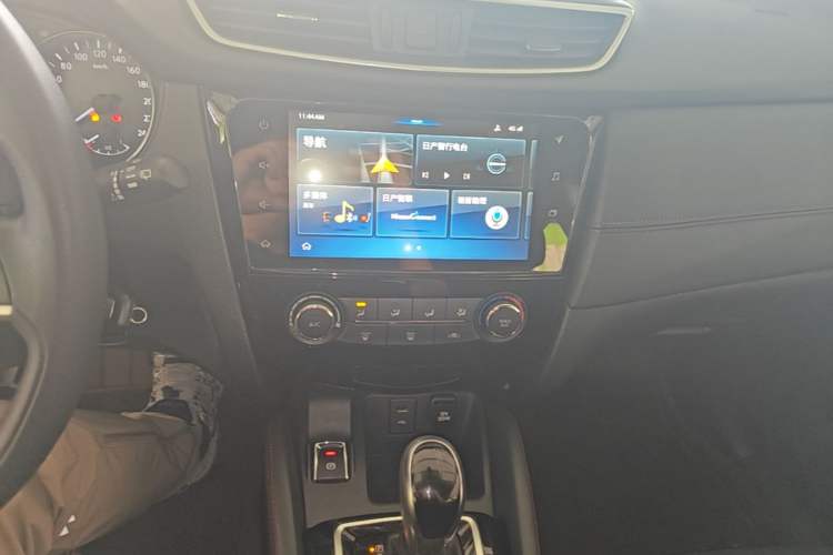 Used Nissan Qashqai 2019 2.0L CVT Smart Enjoyment Version Audio And AC Panel