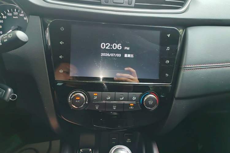 Used Nissan Qashqai 2019 2.0L CVT Smart Enjoyment Version Audio And AC Panel