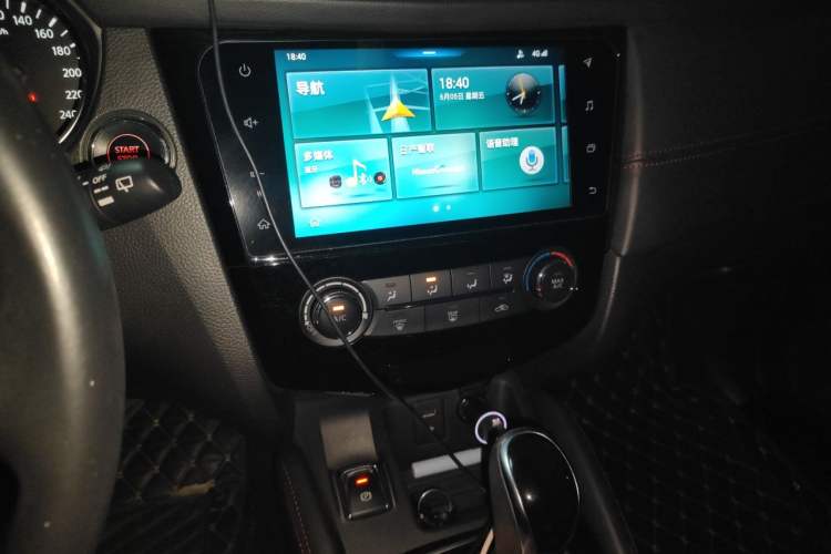 Used Nissan Qashqai 2019 2.0L CVT Luxury Edition Audio And AC Panel
