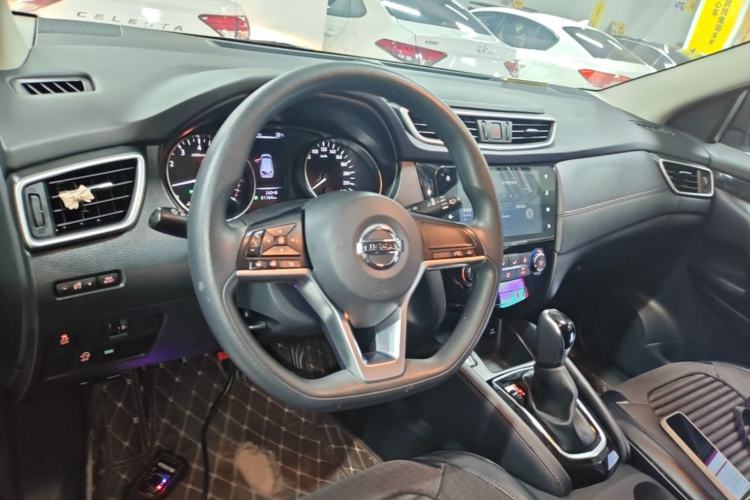 Used Nissan Qashqai 2019 2.0L CVT Smart Enjoyment Version Center Console
