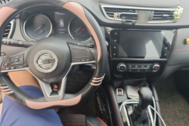Used Nissan Qashqai 2019 2.0L CVT Smart Enjoyment Version Center Console