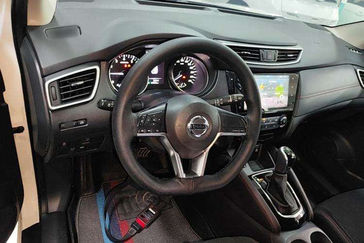 Used Nissan Qashqai 2019 2.0L CVT Smart Enjoyment Version Center Console