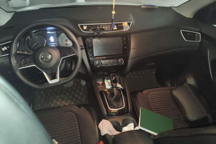 Used Nissan Qashqai 2019 2.0L CVT Smart Enjoyment Version Center Console