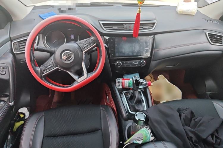 Used Nissan Qashqai 2019 2.0L CVT Luxury Edition Center Console