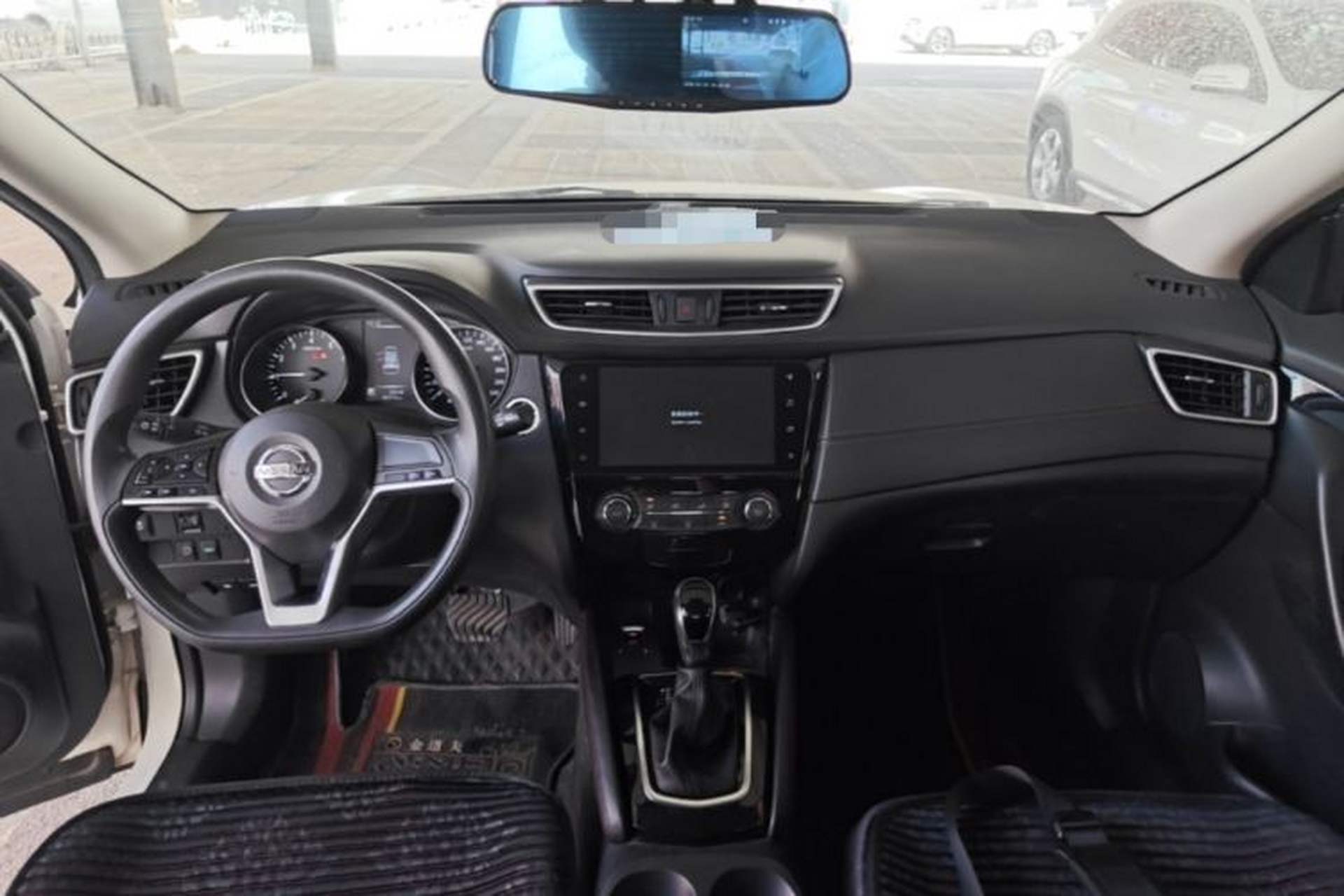 Used Nissan Qashqai 2019 2.0L CVT Smart Enjoyment Version Center Console