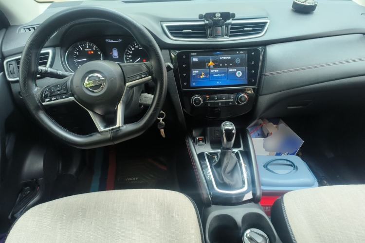 Used Nissan Qashqai 2019 2.0L CVT Smart Enjoyment Version Center Console