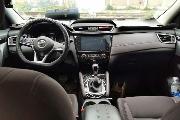 Used Nissan Qashqai 2019 2.0L CVT Smart Enjoyment Version Center Console