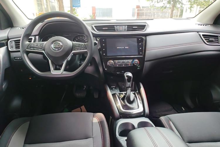 Used Nissan Qashqai 2019 2.0L CVT Smart Enjoyment Version Center Console