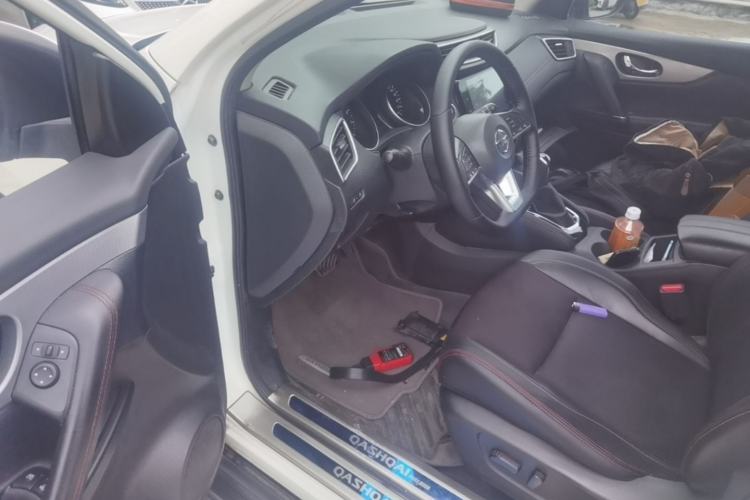 Used Nissan Qashqai 2019 2.0L CVT Luxury Edition Driver Seat