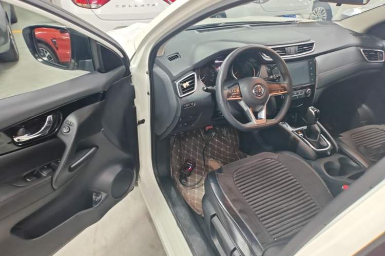 Used Nissan Qashqai 2019 2.0L CVT Smart Enjoyment Version Driver Seat