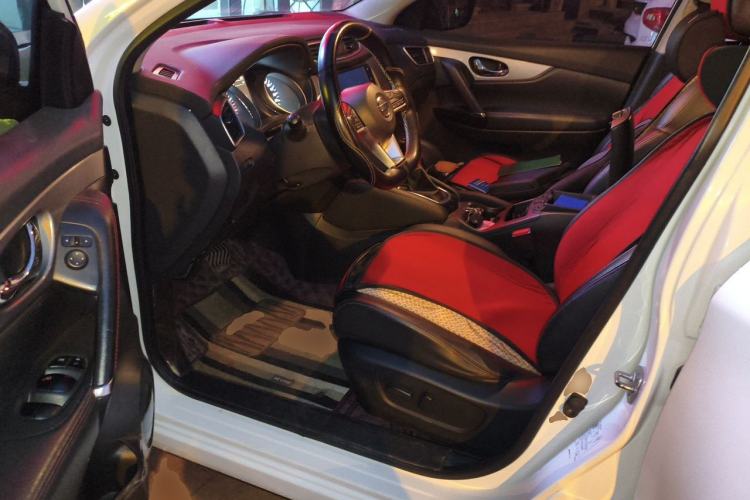 Used Nissan Qashqai 2019 2.0L CVT Luxury Edition Driver Seat