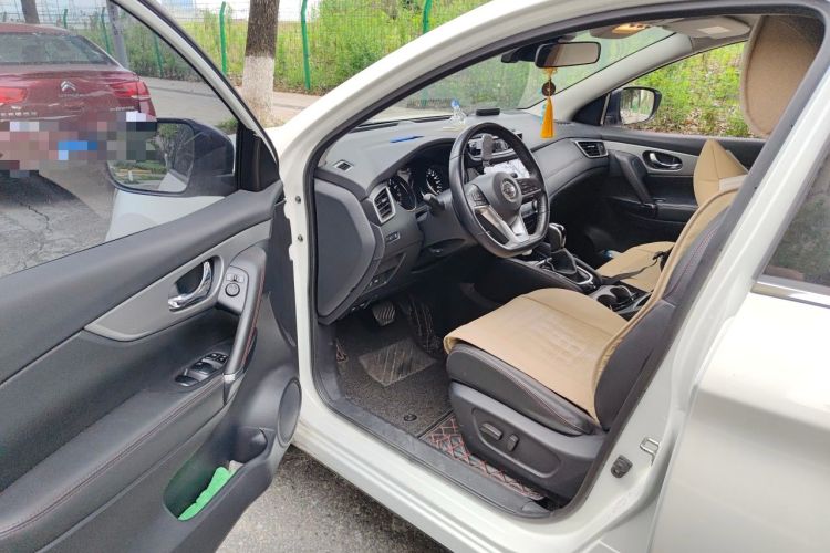 Used Nissan Qashqai 2019 2.0L CVT Luxury Edition Driver Seat